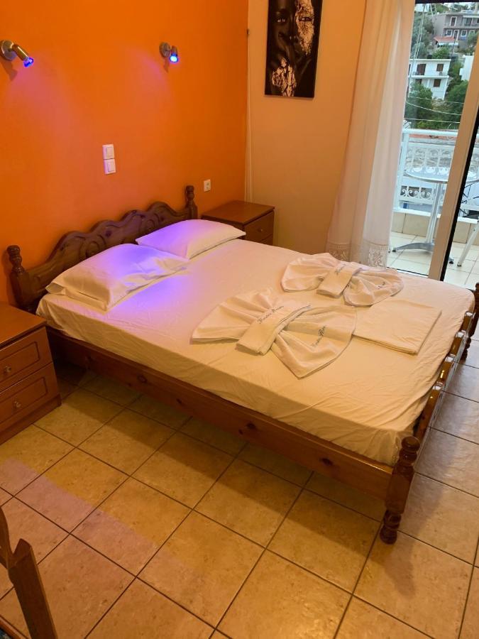 Kostas Rooms Votsi  Eksteriør bilde